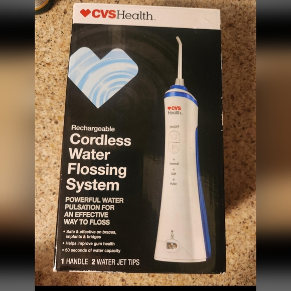 NEW Cordless Rechargeable Water Flossing System - Picture 1 of 3